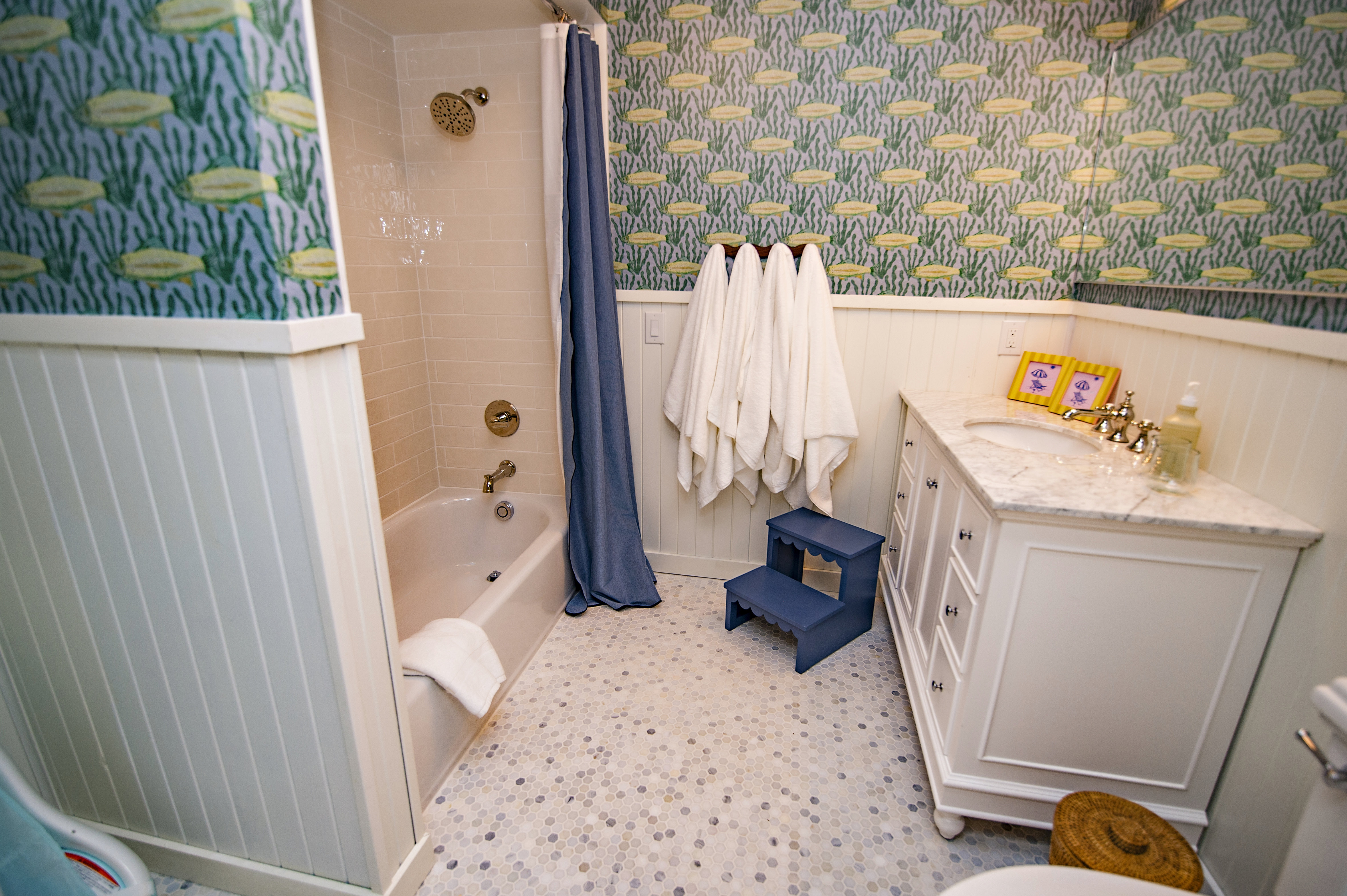 Kids bathroom